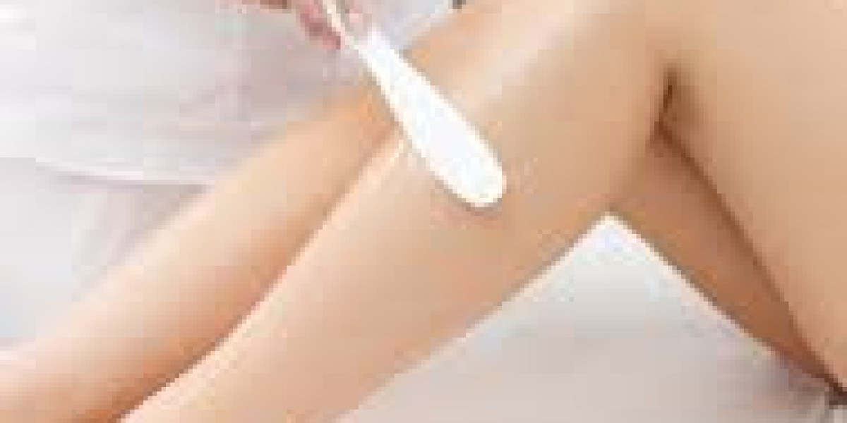 Воскова депіляція: ефективний спосіб догляду за гладкістю шкіри