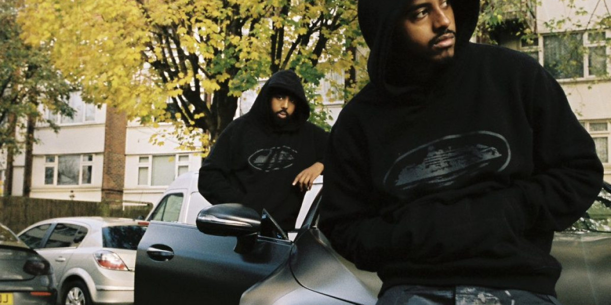 How to Style Corteiz Hoodies and Tracksuit